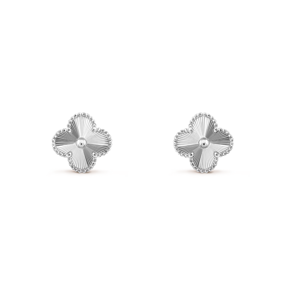 Wanderlust Studio Clover Leaf Earstuds, 925 Silver, 18k Gold Plated, Large Motifs